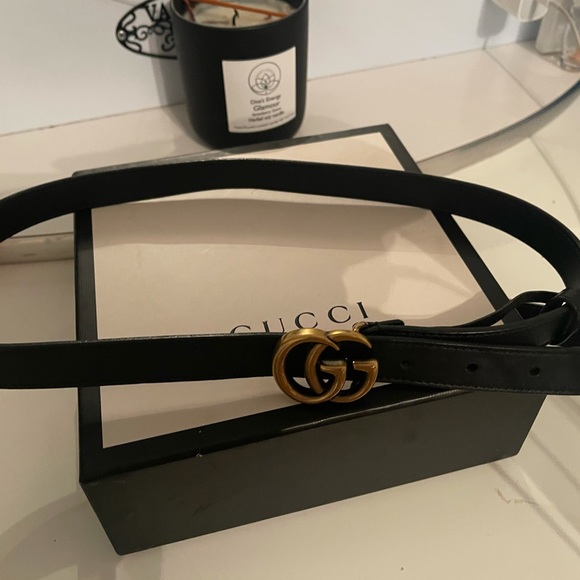 GG Marmont thin leather belt with shiny buckle